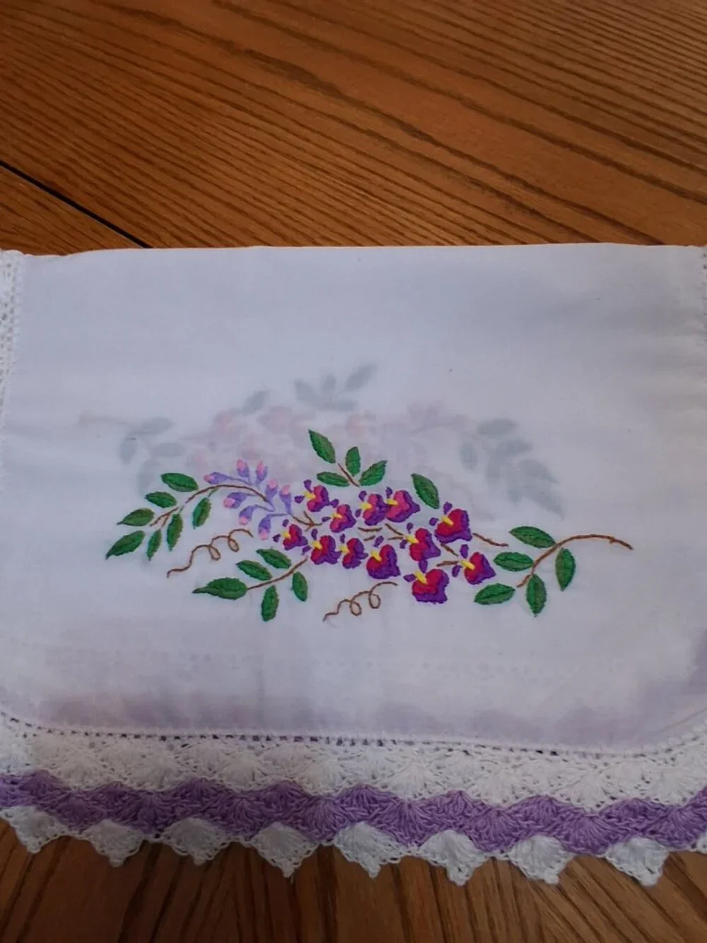 Embroidered Table Runner/Purple Floral/Leaves